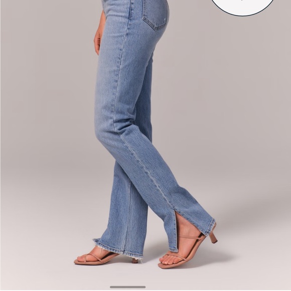 Like new! Abercrombie and fitch straight leg light wash split hem jeans! - Picture 3 of 6